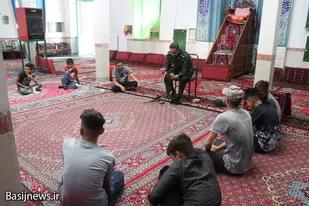 برگزاری کلاس بصیرتی در پایگاه شهید رجایی روستای احمدآباد قهاوند