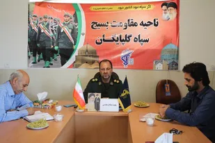 بارها نشان دادیم با اعتماد به مسئولین انقلابی ، توکل به خدا و با روحیه  بسیجی می توانیم مشکلات خود را رفع کنیم