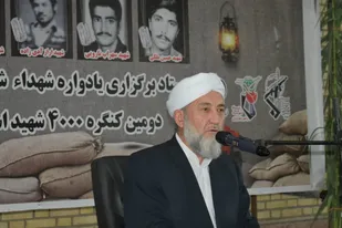 یاد شهیدان باعث تقویت روحیه ایثار ، استقامت و مقاومت می شود/در جنگ تحمیلی ۱۱ هزار شهید اهل سنت تقدیم انقلاب شده است