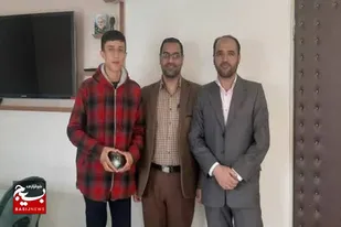تجلیل از دونده بسیجی و عضو تیم ملی نوجوانان کشور در سپاه انصارالحسین (ع) همدان