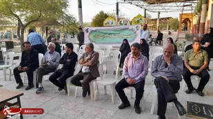 تجلیل از مقام شامخ شهدا در مراسم غبارروبی بسیج اصناف آبادان