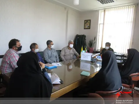 جلسه هیئت اندیشه ورز درس آمادگی دفاعی حوزه های بسیج دانش آموزی شهید فهمیده ۲ و ۱ برگزار شد+تصاویر