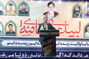 تاب&zwnj;آوری مردم، عامل تعیین&zwnj;کننده در نبرد با دشمنان است