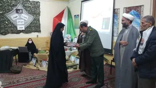 برگزاری یادواره شهدا در دبیرستان هدف خوسف