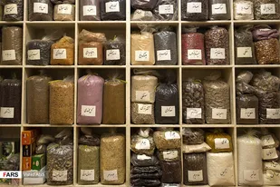 عطاری ها فقط مجاز به فروش مواد گیاهی خشک هستند