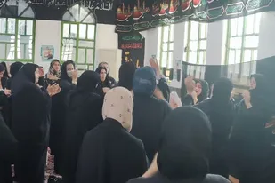 مراسم عزاداری شهادت حضرت فاطمه زهرا در روستای جزیره شمالی گناوه
