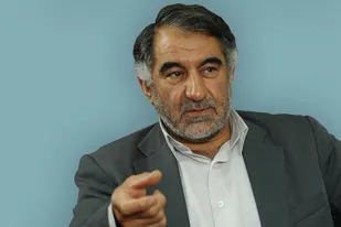 هیچ کس نباید نسبت به اقتدار بسیج حسادت کند