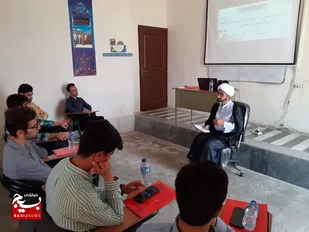برگزاری نشست توجیهی و ابلاغ برنامه های سال ۱۴۰۲ مدیران عقیدتی و نظارت نمایندگی ولی فقیه ناحیه دانشجویی
