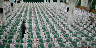 تداوم کمک مؤمنانه کاشانی&zwnj;ها با توزیع ماهیانه ۲۰۰۰ هزار بسته معیشتی