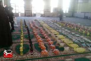 توزیع بسته&zwnj;های معیشتی به همت گروه جهادی پایگاه زکیه روستای طائمه نهاوند