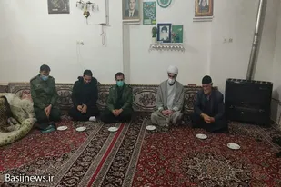 دیدار فرمانده سپاه ناحیه فامینن با خانواده شهید &laquo;نعمتی&raquo;+تصاویر