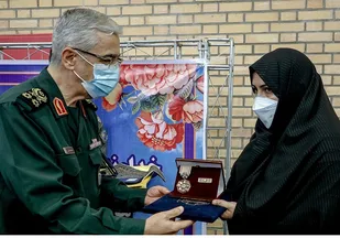 اهدای نشان &laquo;نصر ۳&raquo; به سرهنگ شهید &laquo;مجتبی ذوالفقارنسب&raquo;