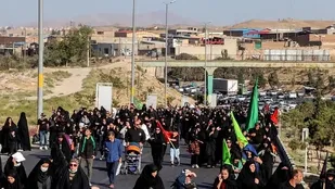 پیاده روی جاماندگان اربعین تبریز از مصلی تا گلزار شهدا