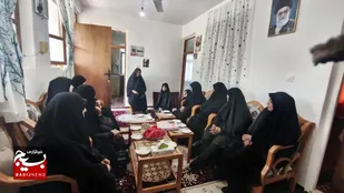 دیدار  مسئول سازمان بسیج جامعه زنان سپاه قدس گیلان با خانواده شهید &laquo;توفیق دلیر&raquo; در رضوانشهر