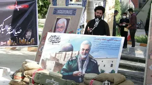 آئین گرامیداشت هفته دفاع مقدس در دانشگاه آزاد گرمسار به روایت تصویر