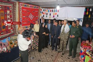 نمایشگاه اقتصاد مقاومتی توسط بسیج سازندگی ناحیه مقاومت بسیج سپاه خنج برگزار شد