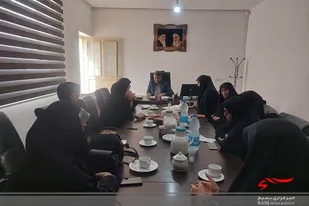 برگزاری نشست هیئت اندیشه&zwnj;ورز حوزه مقاومت مطهره با حضور بخشدار چغادک