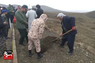 کاشت ۸ هزار نهال به نیت ۸ هزار شهید استان در شهر ازندریان