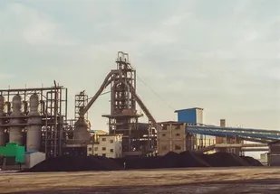 وعده مالک جدید کارخانه آندیا فولاد زنجان برای حل مشکلات زیست محیطی این مجموعه