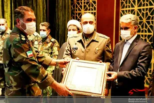 مراسم تودیع و معارفه فرمانده دانشکده پدافند هوایی شاهین شهر برگزار شد
