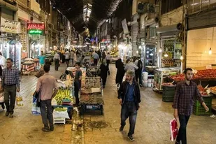 شب یلدا در خانه بمانیم