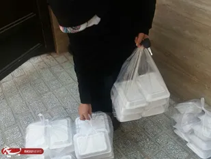 پخت و توزیع ۱۰۰ پرس غذای گرم بین نیازمندان