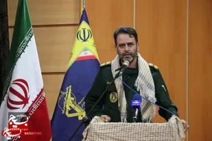 &nbsp;بسیجیان زنجان در جنگ اخیر با رژیم صهیونیستی خوش درخشیدند/ پرچم مجاهدت از دست &laquo;فرزند شهید&raquo; به دست &laquo;برادر شهید&raquo; سپرده شد