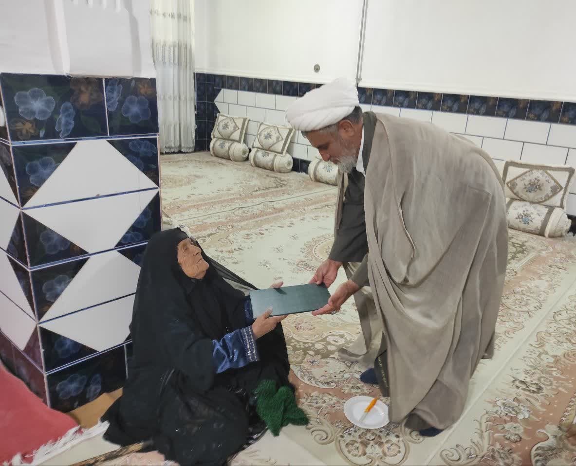 دیدار و تجلیل مسئول دفتر نمایندگی ولی فقیه در سپاه فتح از خانواده شهدا