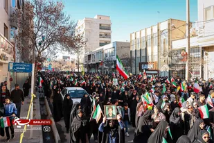 فیلم | حضور وصف ناپذیر مردم اراک در تشییع پیکر مطهر شهید مدافع امنیت و راهپیمایی ۲۲ دی