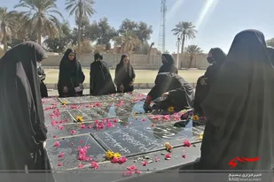 غبارروبی مزار شهدا شهرستان بمپور