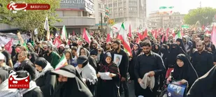 سیل خروشان مردم ایران اسلامی در مصلی امام خمینی ره تهران