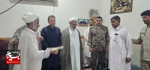 دیدار با خانواده شهید محمد مکسانی به مناسبت هفته دفاع مقدس