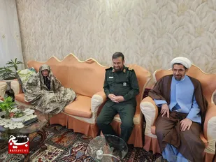 خانواده شهدا یادگاران دوران حماسه و اسوه صبر و ایثار هستند&nbsp;