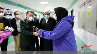 تقدیر از زحمات پرستاران توسط فرماندهی و مسئول دفتر نمایندگی ولی فقیه در سپاه کربلا