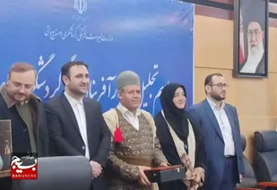 رئیس انجمن صنایع دستی هنرمندان استان کهگیلویه و بویر احمد به عنوان کارآفرین برتر معرفی شد.