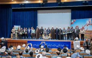 ۱۸۰ گروه جهادی در استان مرکزی کمیته امداد را در توانمند سازی خانواده ها یاری می کنند