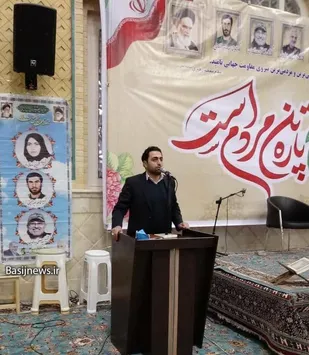 انقلاب اسلامی بر محور تفکرات اصیل شیعی و اسلامی قرار دارد