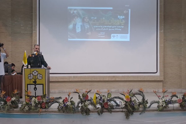 دانش‌آموزان جای خالی شهدای عرصه علم را پر کنند