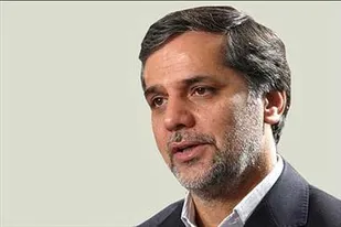 سفر ظریف به پاریس همزمان با نشست سران منافقین جای تعجب دارد
