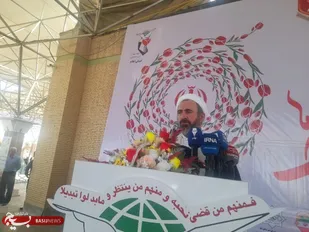 دفاع مقدس سند افتخار ملت ایران است