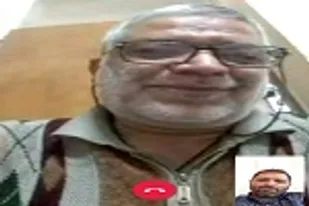 تماس تصویری مسئول سازمان بسیج مداحان استان با خانواده&zwnj;های معظم شهدای مداح بسیجی