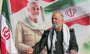 پایبندی به عناصر ماندگار انقلاب موجب پیروزی و موفقیت می شود