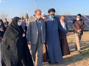 نیروگاه های خورشیدی موجب ایجاد منابع پایدار در امامزادگان می شود