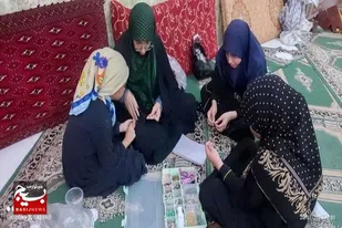 برگزاری کلاس خیاطی و مرواریدبافی طرح جوانه&zwnj;های صالحین در پایگاه حنانه