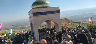حضور زائران راهیان نور کهگیلویه و بویراحمد در یادمان شهدای بازی دراز + (فیلم و تصاویر )