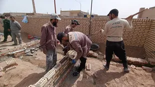 خدمت رسانی گروه جهادی "بین الملل شهید ناصری" بسیج دانشجویی استان در روستای چاهداشی نهبندان