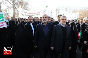 راهپیمایی پرشور ۲۲ بهمن برگزار شد