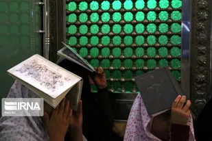 ارزش یک لحظه شب قدر برتر از یک عمر عبادت