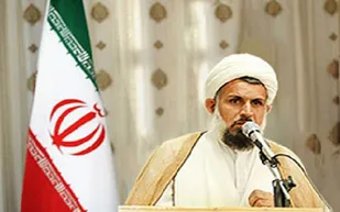 تا مشکل راه اندازی فرودگاه حل نشود در سفرهای استاندار بوشهر در جلسات شرکت نمی کنم / روز جم مورد استفاده یک طیف سیاسی قرار گرفته است