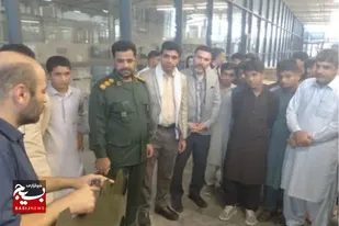 دیدار و سرکشی فرمانده سپاه کنارک و شورای اداری از کارگران واحدهای تولیدی
